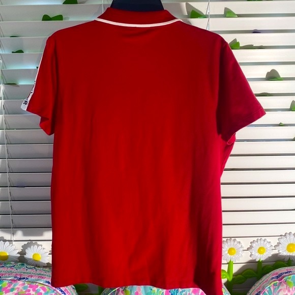 Tommy Hilfiger red polo style shirt with white logo trimmed shoulders & collar - Picture 5 of 7